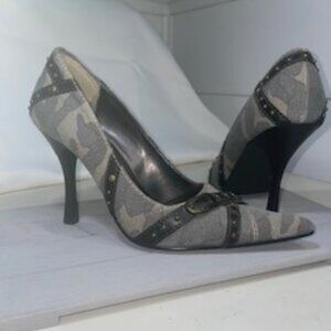 MIA Camo Pointed Toe Heel, size 7.5